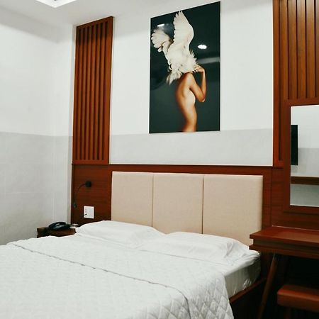 Tulip Hotel Ho Şi Min Dış mekan fotoğraf