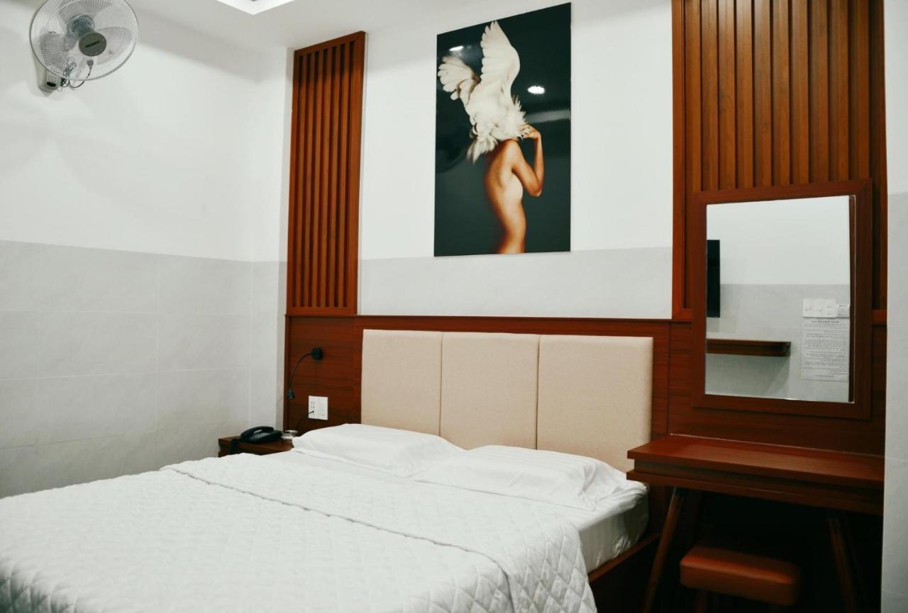 Tulip Hotel Ho Şi Min Dış mekan fotoğraf